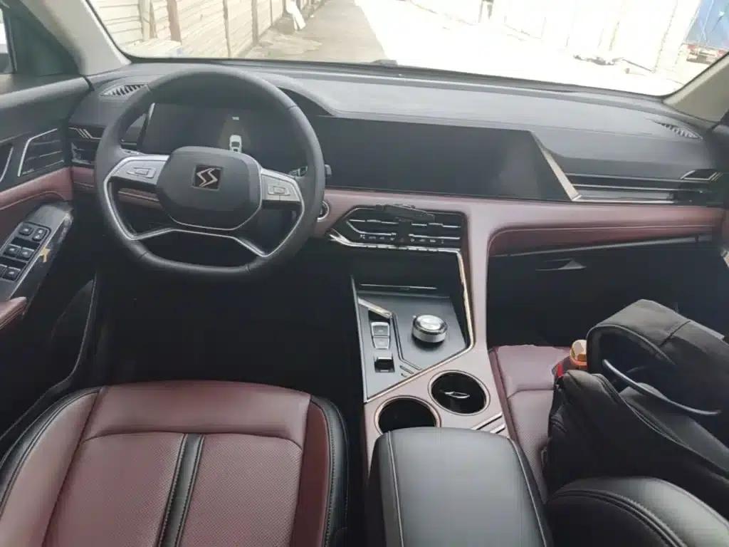 Sihao X8 PLUS 2023 1.5TGDI DCT Smart Edition 7-seater — миниатюра 10