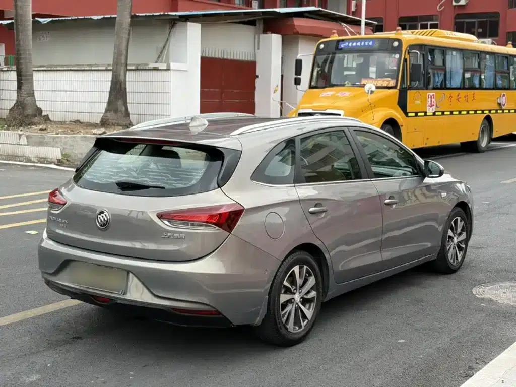 Buick Verano 2018 18T Automatic Flagship — миниатюра 16