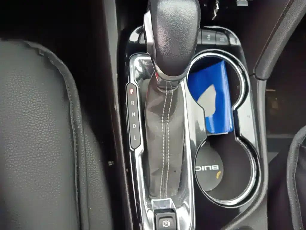 Encore GX 2022 332T CVT 2WD Luxury — миниатюра 7