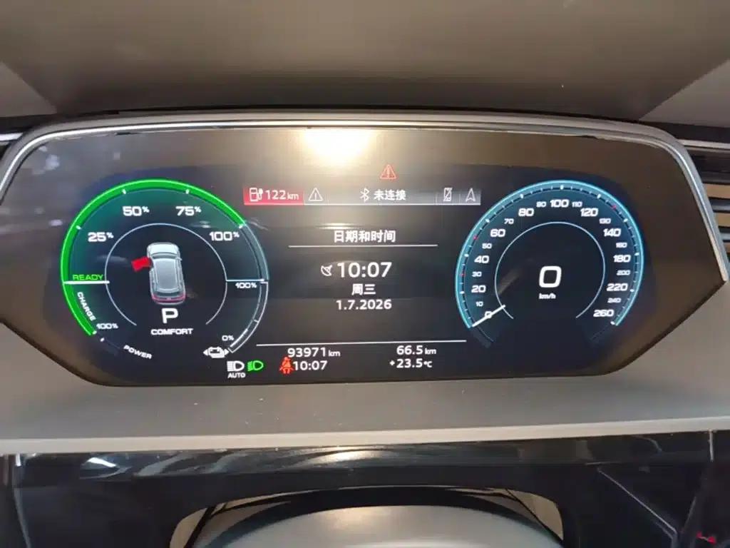 Audi e-tron 2021 50 quattro Premium Edition — миниатюра 12