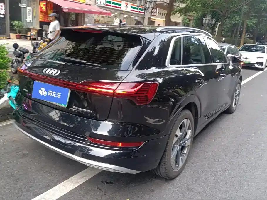 2019 Audi e-tron Imported Model 55 quattro Fashion Edition — миниатюра 3
