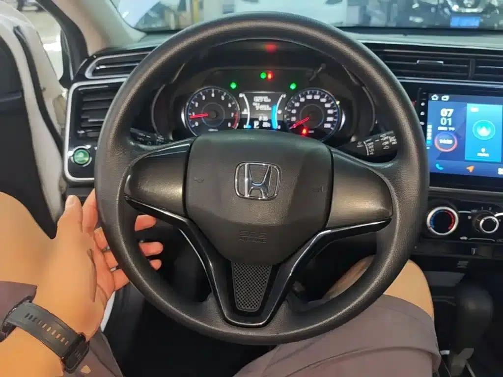 2017 Honda Crider 1.5L CVT Comfort Edition — миниатюра 11
