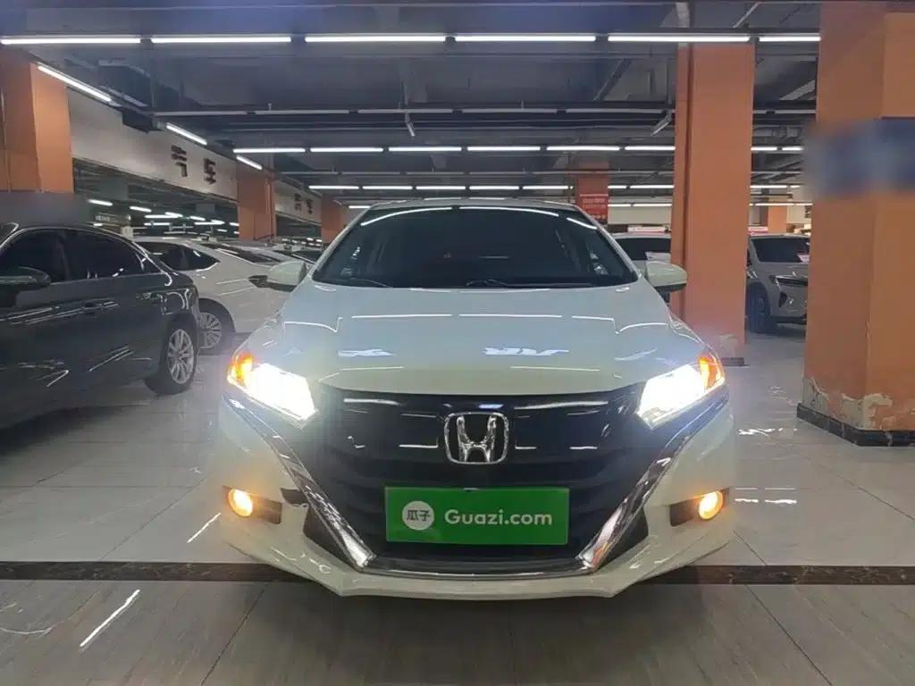 2017 Honda Crider 1.5L CVT Comfort Edition — миниатюра 3