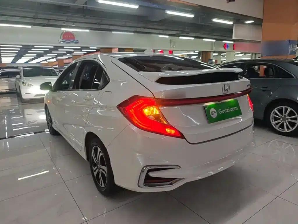 2017 Honda Crider 1.5L CVT Comfort Edition — миниатюра 5