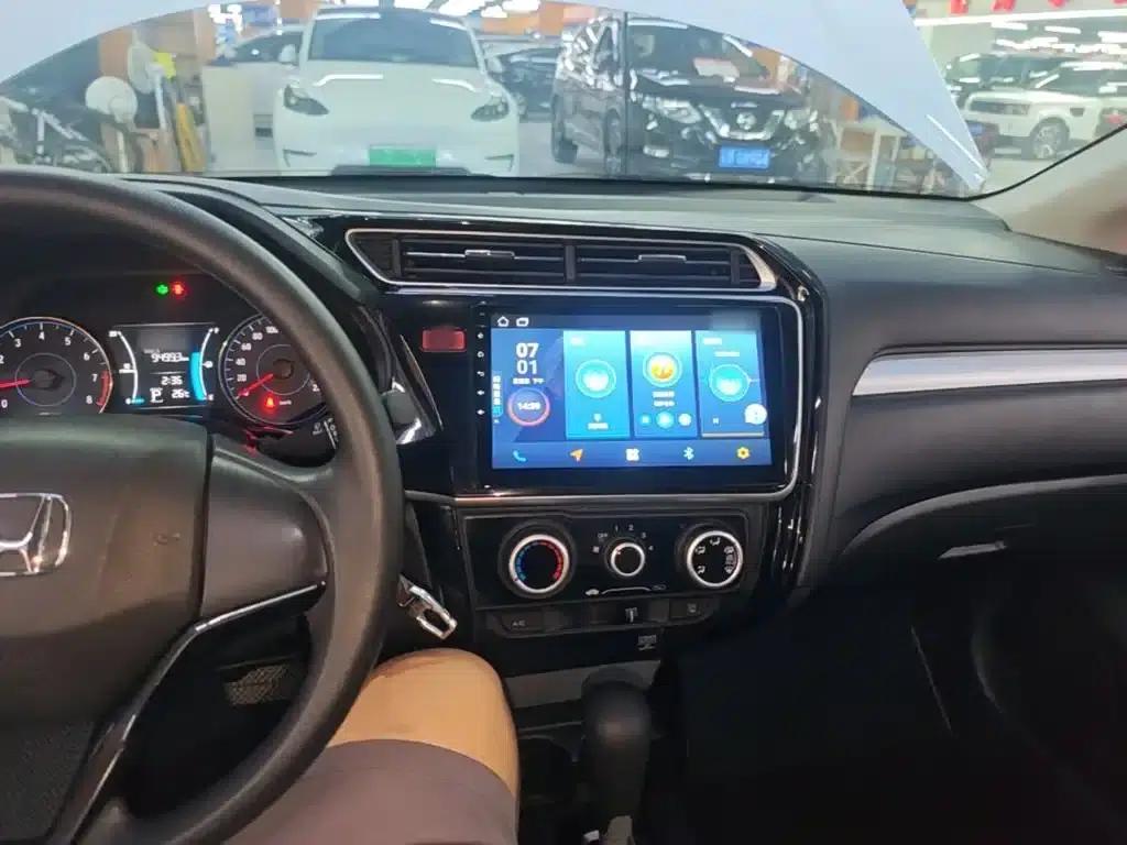 2017 Honda Crider 1.5L CVT Comfort Edition — миниатюра 10