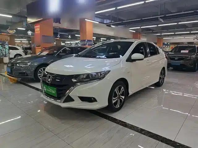2017 Honda Crider 1.5L CVT Comfort Edition