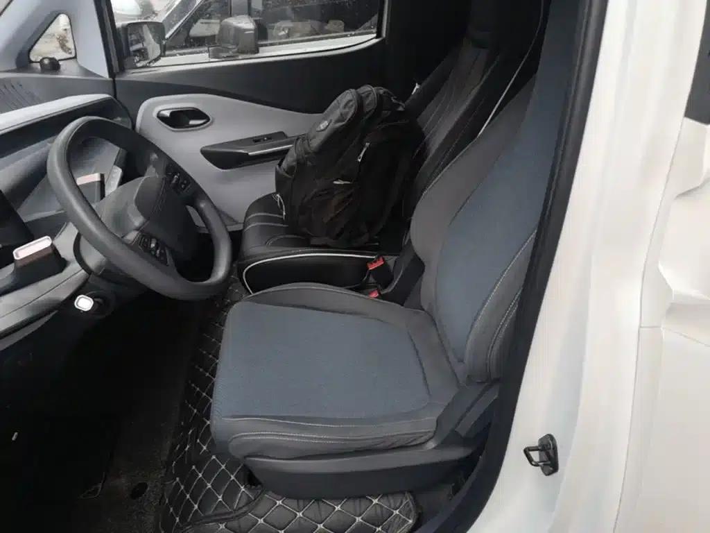 Baojun E200 2020 Model 305KM Smart Edition — миниатюра 17