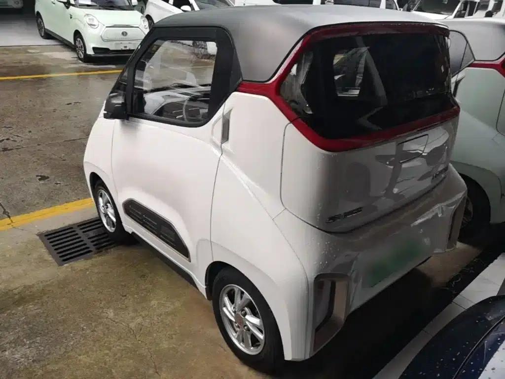 Baojun E200 2020 Model 305KM Smart Edition — миниатюра 5