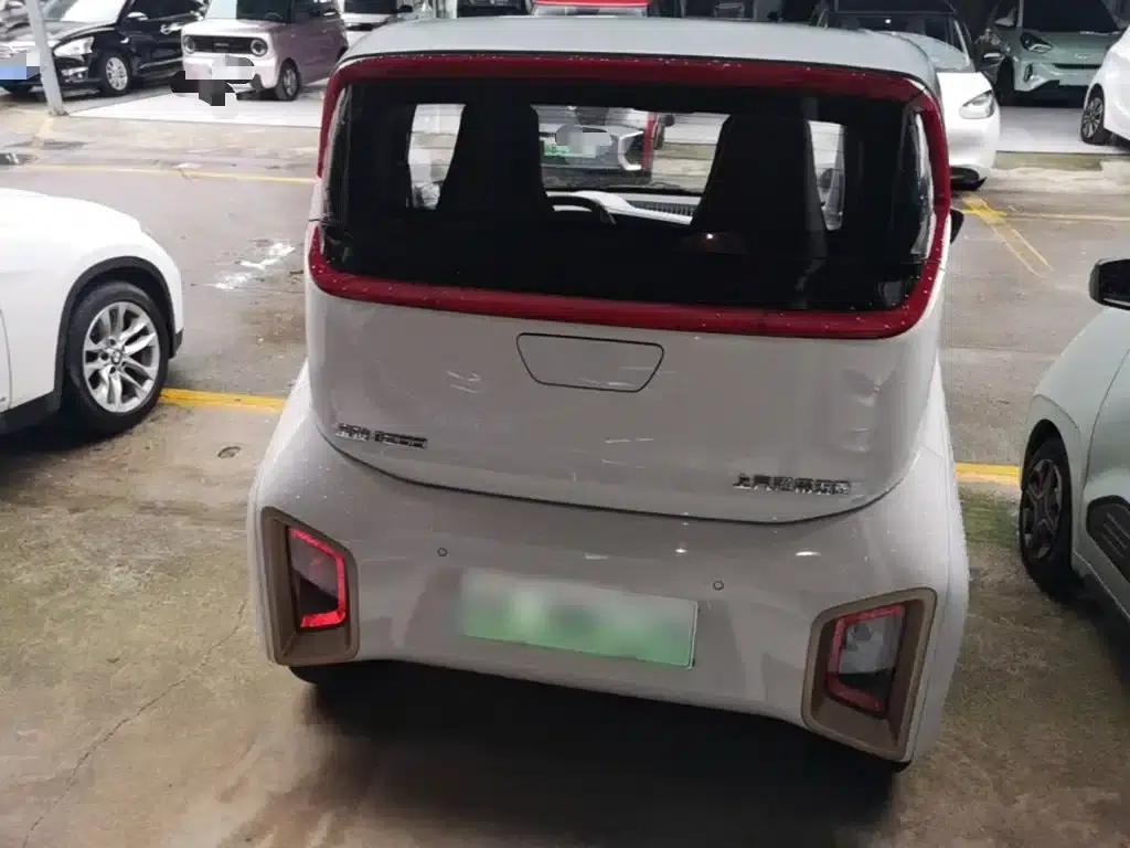 Baojun E200 2020 Model 305KM Smart Edition — миниатюра 7