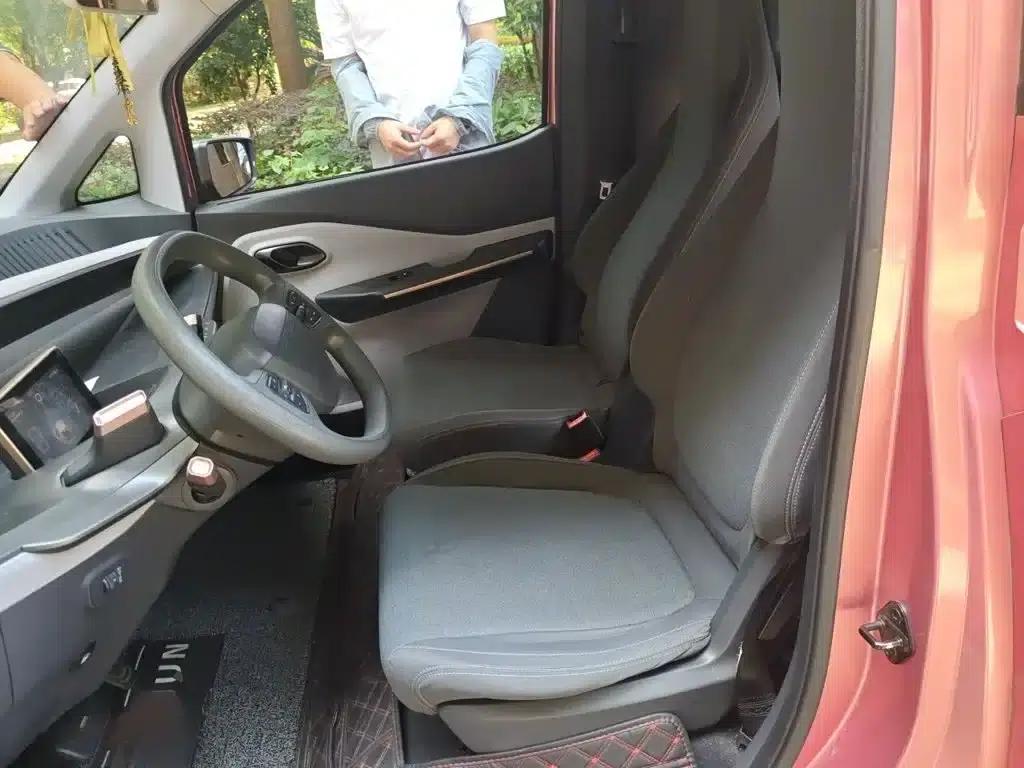 Baojun E200 2019 Model 250KM Smart Edition — миниатюра 8