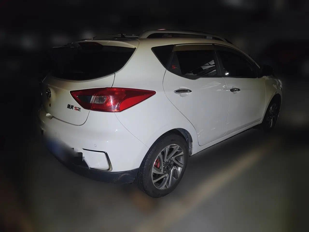 JAC Group Refine S2 2015 1.5L Manual Luxury Smart Model — миниатюра 6