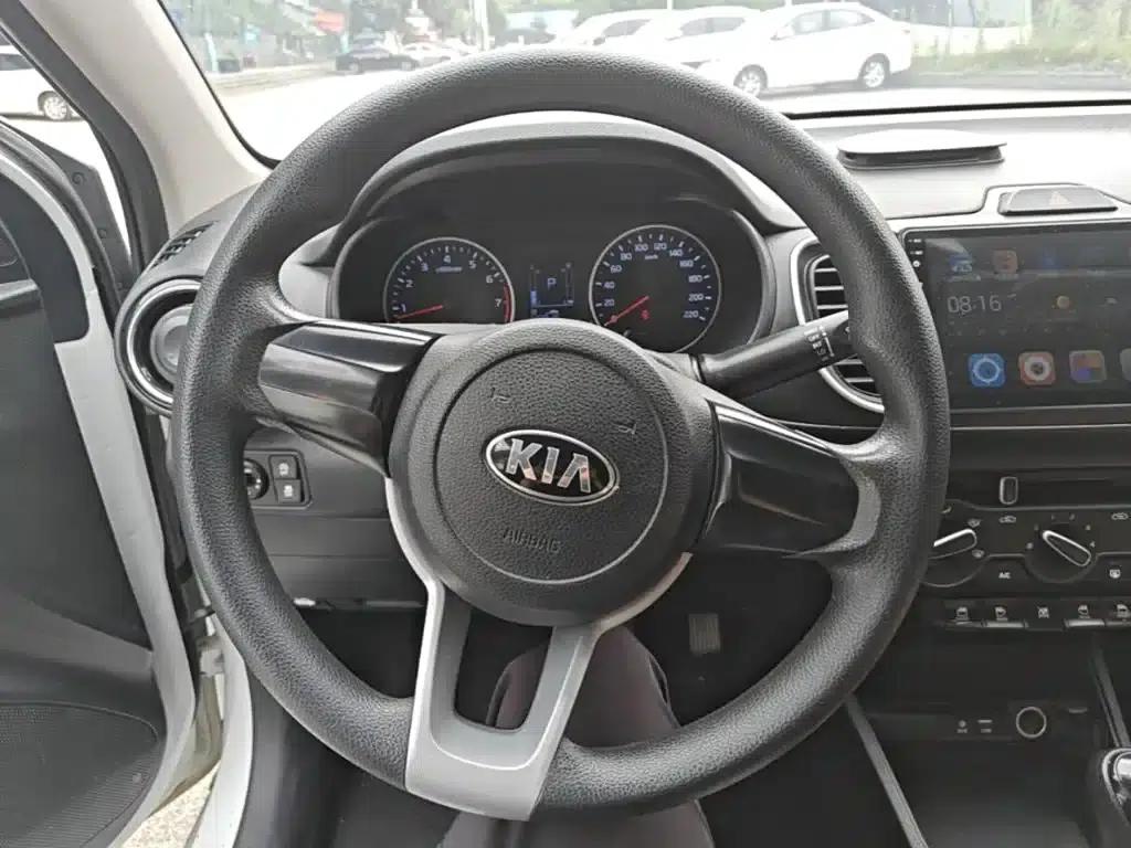 Kia K2 2017 1.4L Automatic Smart Edition Value — миниатюра 11