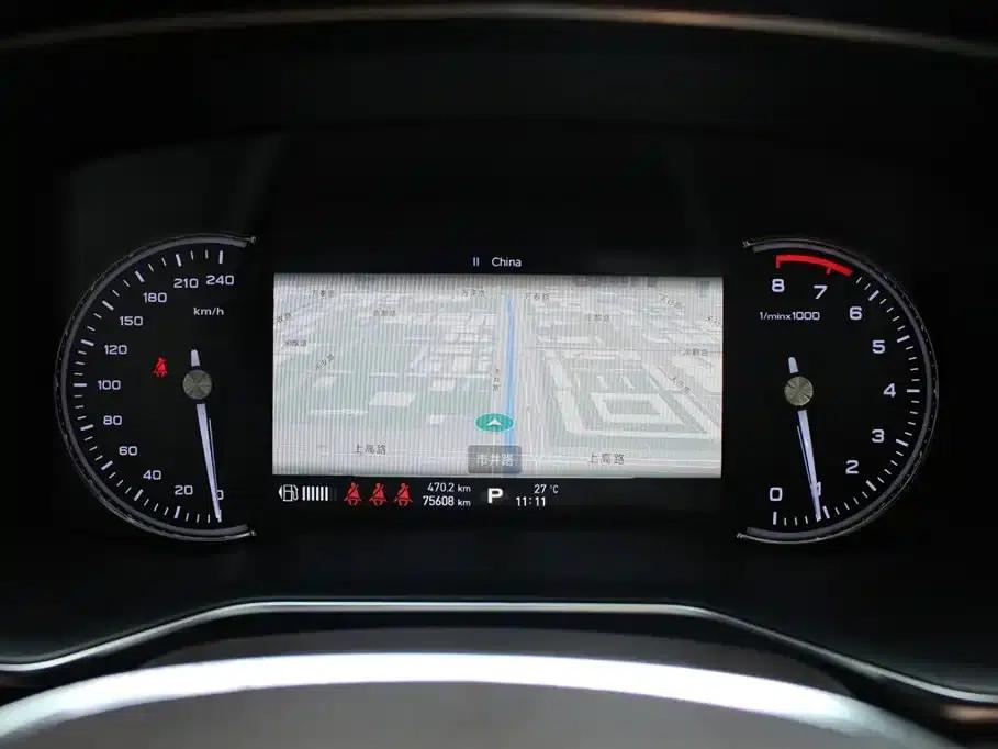 Roewe RX8 2018 30T Intelligent Internet Two-Wheel Drive Flagship Edition — миниатюра 16