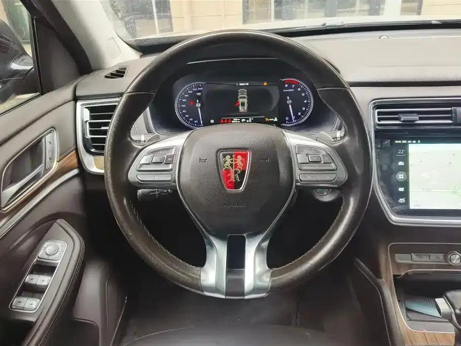 Roewe RX8 2018 30T Intelligent Internet Four-Wheel Drive Flagship Edition — миниатюра 15