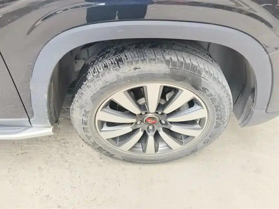 Roewe RX8 2018 30T Intelligent Internet Four-Wheel Drive Flagship Edition — миниатюра 6