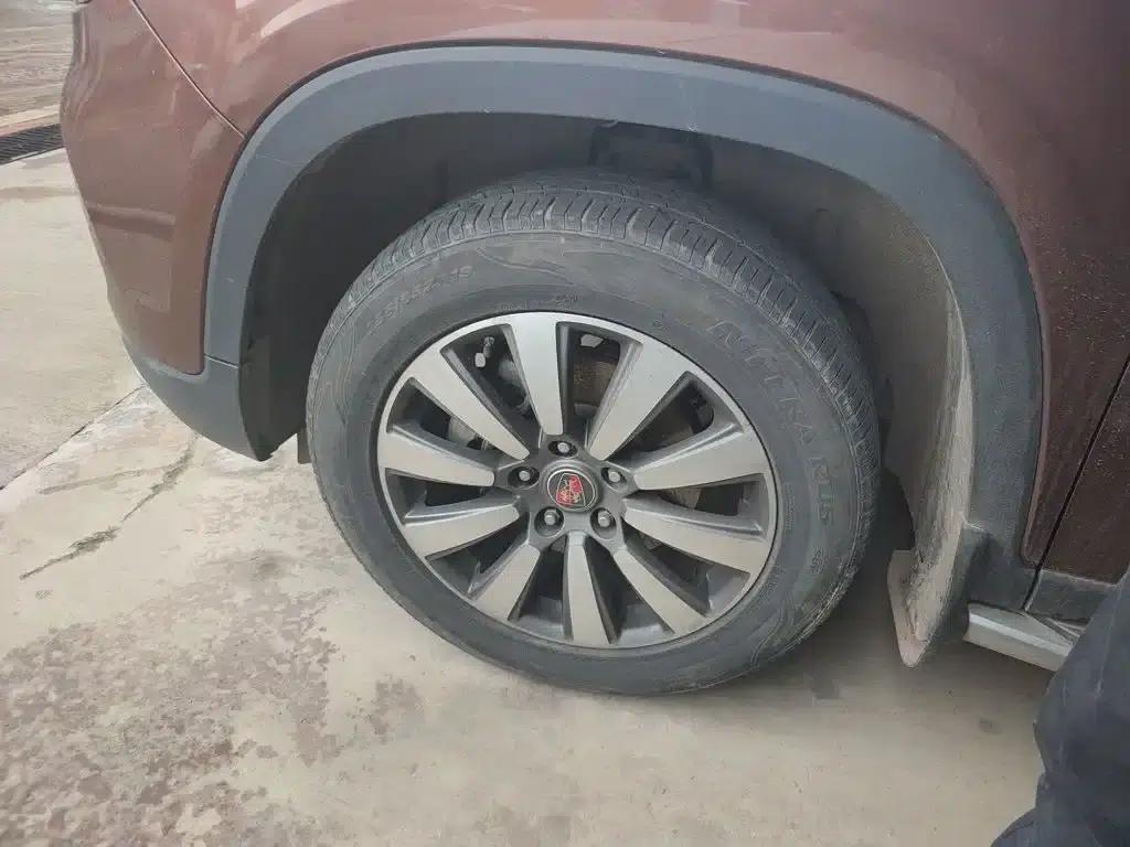Roewe RX8 2018 30T Intelligent Internet Two-Wheel Drive Supreme Edition — миниатюра 25