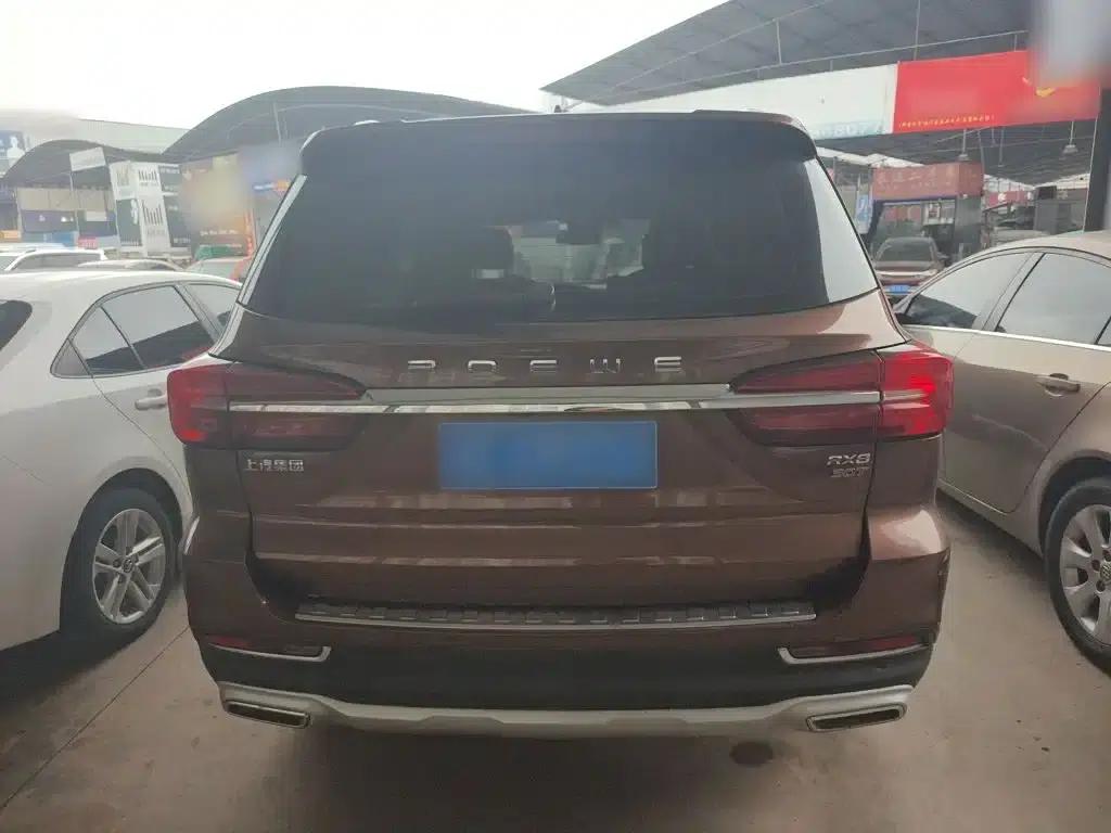 Roewe RX8 2018 30T Intelligent Internet Two-Wheel Drive Supreme Edition — миниатюра 4