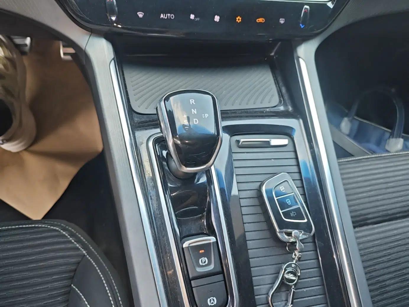 JAC Group X7 2020 1.5TGDI Automatic Free-Style Model — миниатюра 16