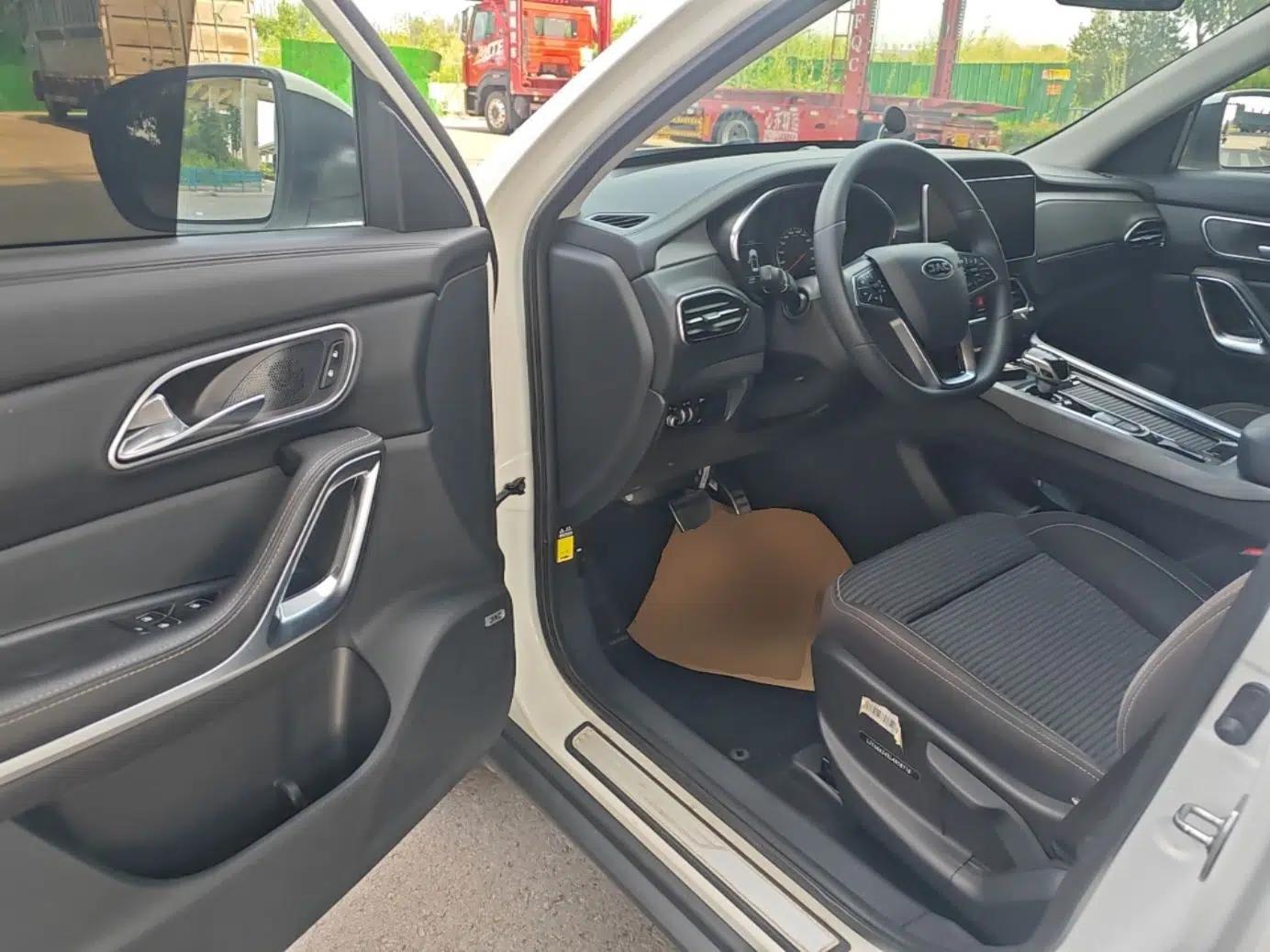 JAC Group X7 2020 1.5TGDI Automatic Free-Style Model — миниатюра 18