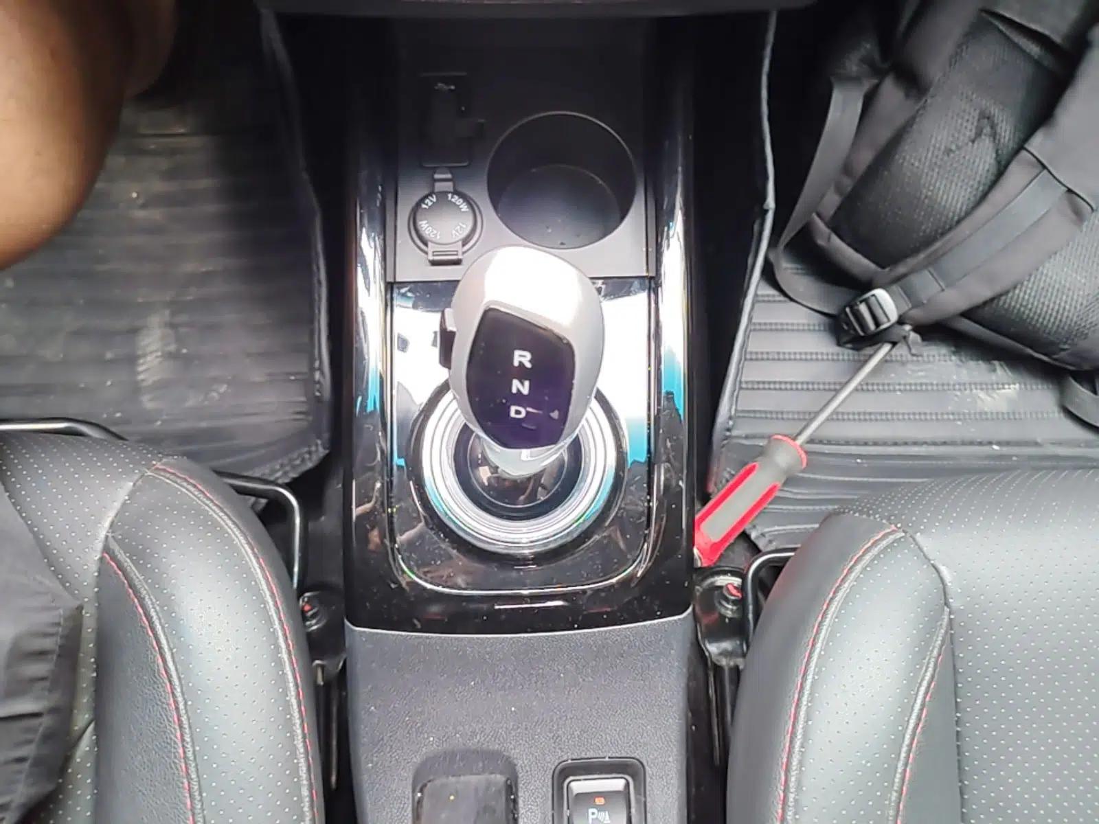 JAC Group iEV7S 2019 Luxury Smart Fully Equipped Edition — миниатюра 21