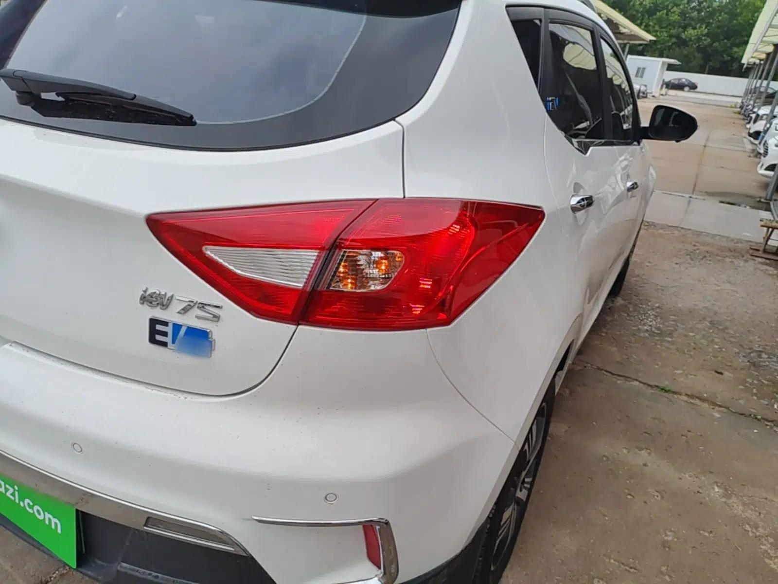 JAC Group iEV7S 2019 Luxury Smart Fully Equipped Edition — миниатюра 9