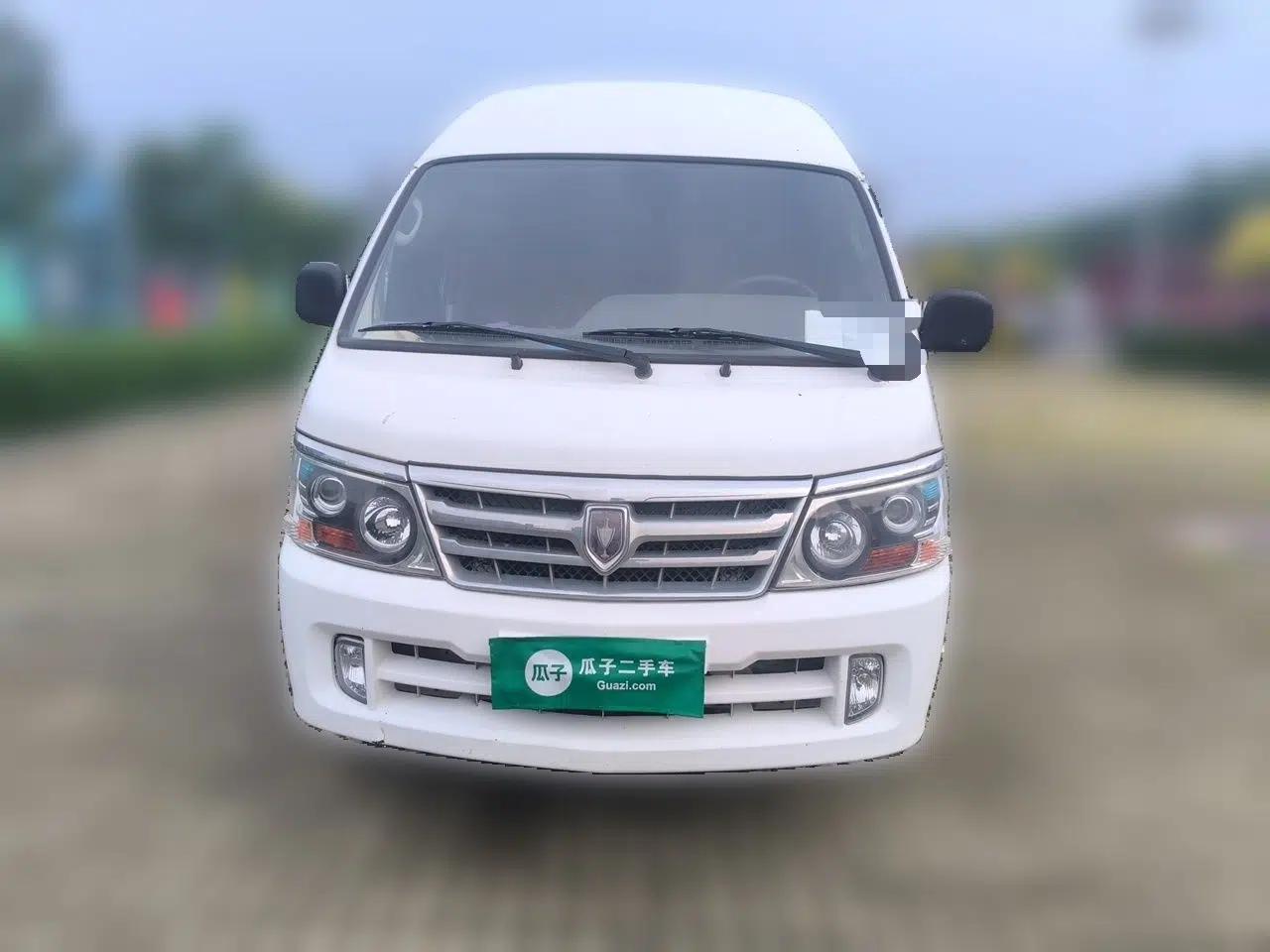 Jinbei Hiace 2.0 manual 4-seat cargo van — миниатюра 2