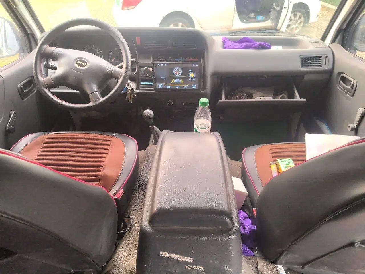 Jinbei Hiace 2.0 manual 4-seat cargo van — миниатюра 9