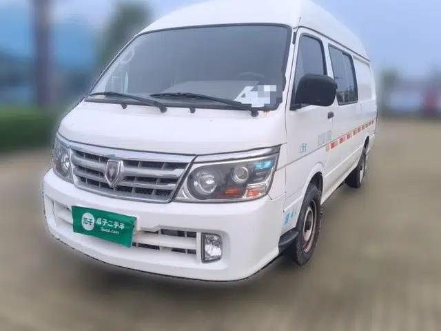 Jinbei Hiace 2.0 manual 4-seat cargo van