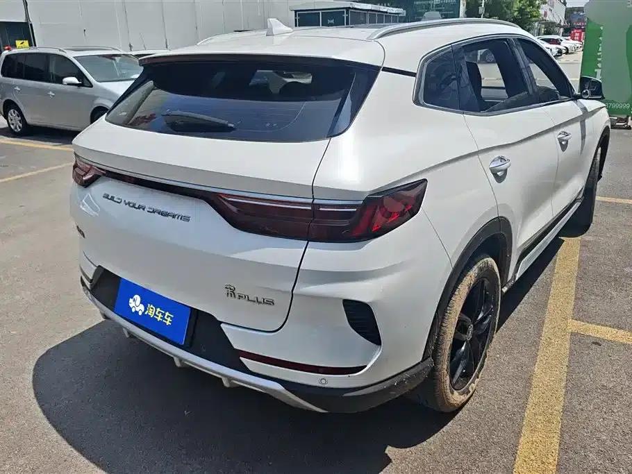 Song PLUS 2020 1.5T Automatic Deluxe Edition — миниатюра 3