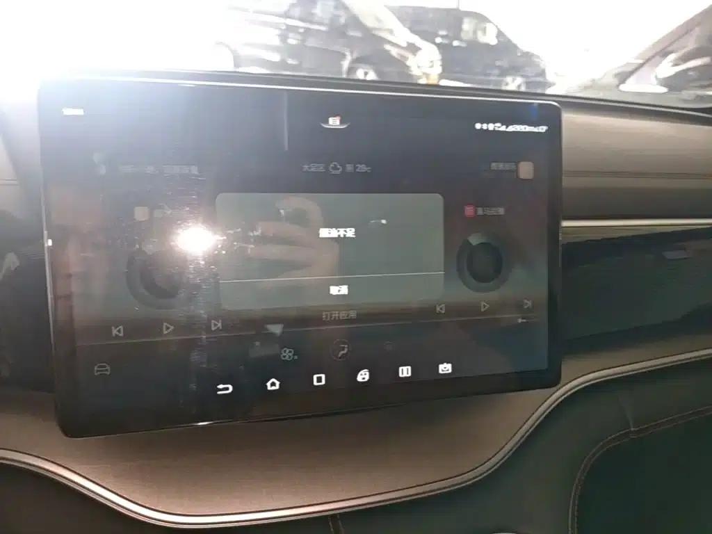 Song PLUS 2020 1.5T Automatic Premium Edition — миниатюра 13