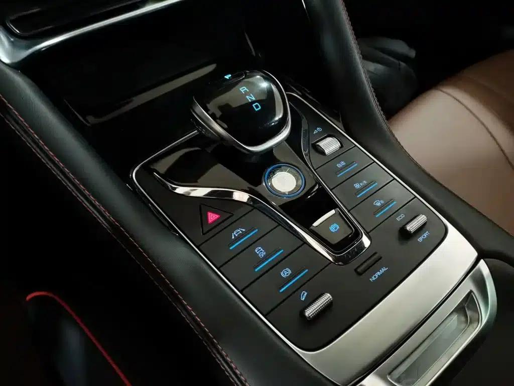 Song PLUS 2020 1.5T Automatic Premium Edition — миниатюра 10
