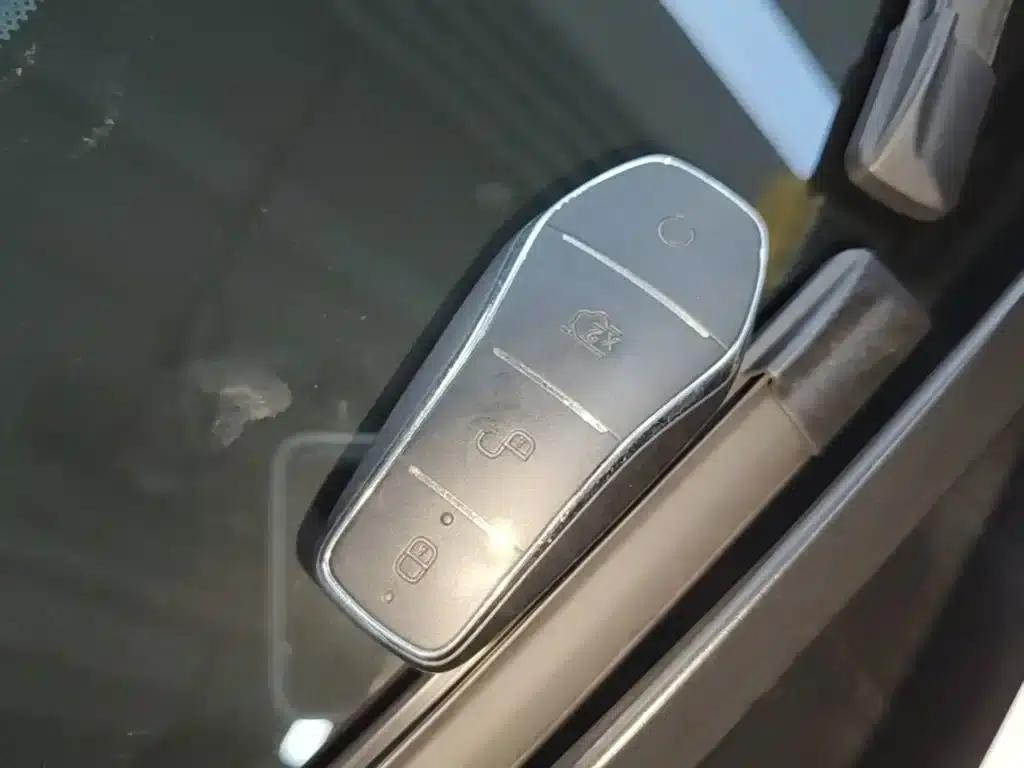Hiace 07 EV 2024 Model 610 Long Range Version — миниатюра 9