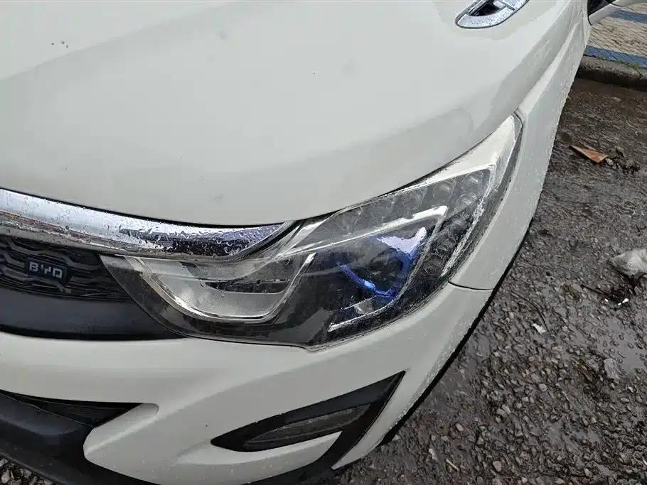 2016 Yuan 1.5L Automatic Deluxe Model — миниатюра 5