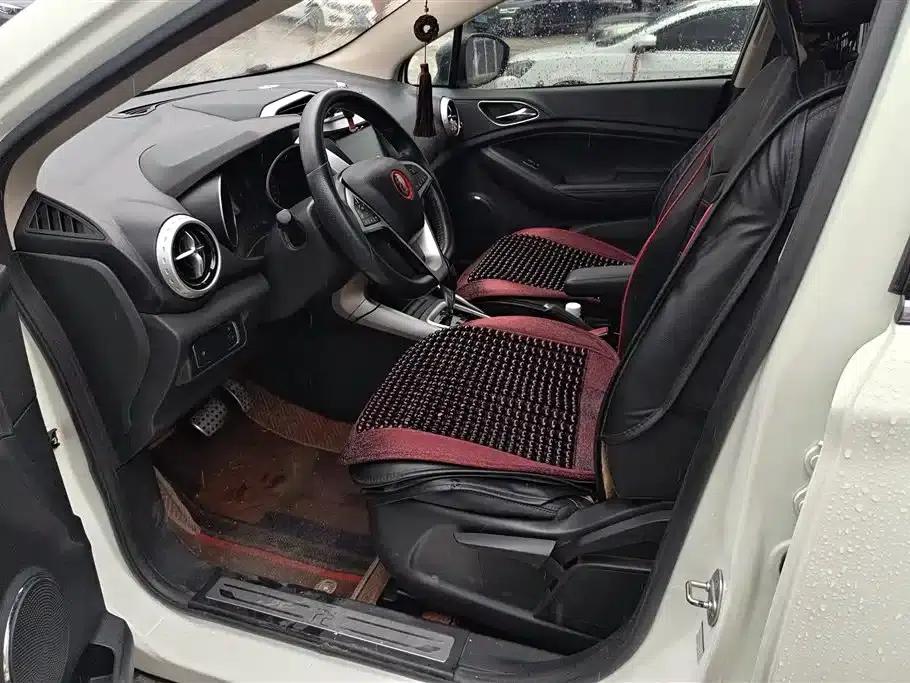 2016 Yuan 1.5L Automatic Deluxe Model — миниатюра 9