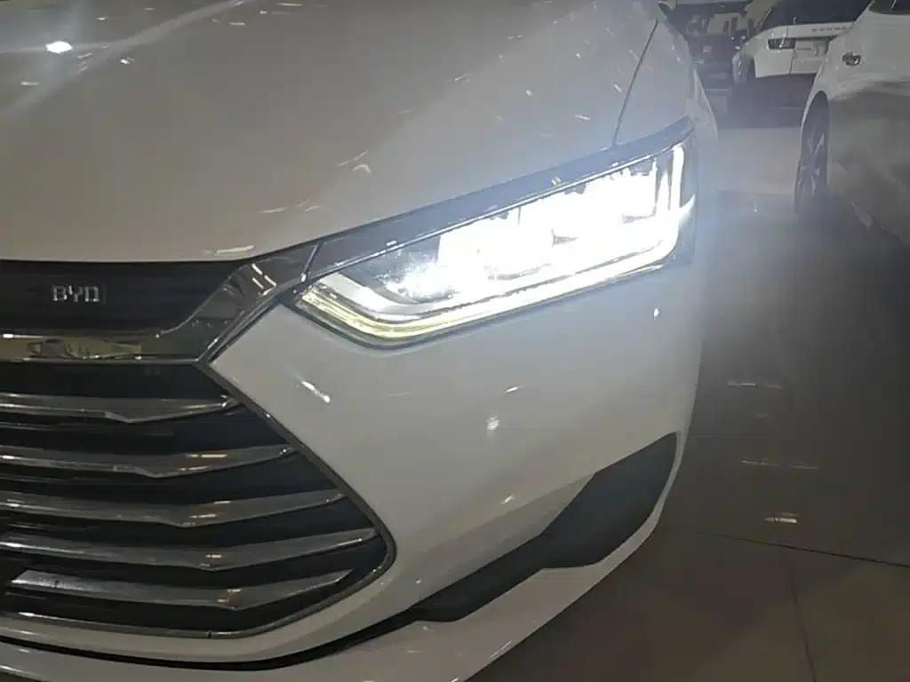 Qin Pro 2019 Super Edition 1.5TI Automatic Intelligent Connected Fashion Model (National V Emission Standard) — миниатюра 24