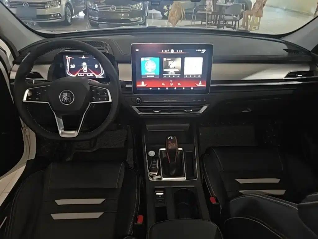 Qin Pro 2019 Super Edition 1.5TI Automatic Intelligent Connected Fashion Model (National V Emission Standard) — миниатюра 10