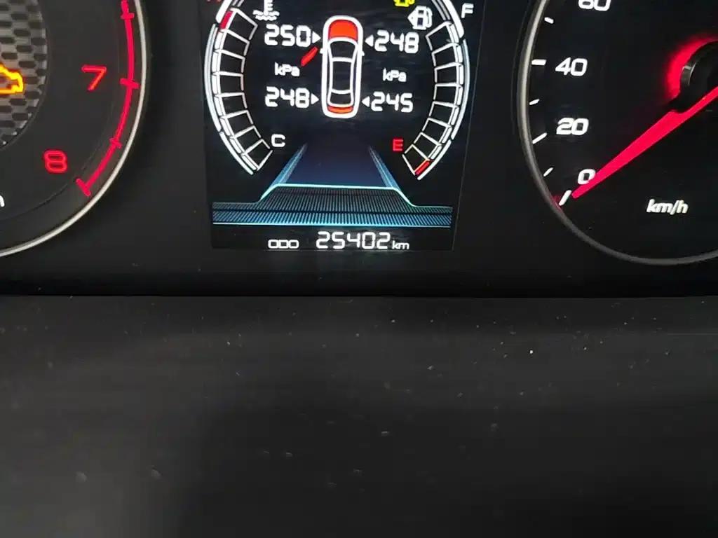 Qin 2019 1.5L Manual Deluxe Edition — миниатюра 19