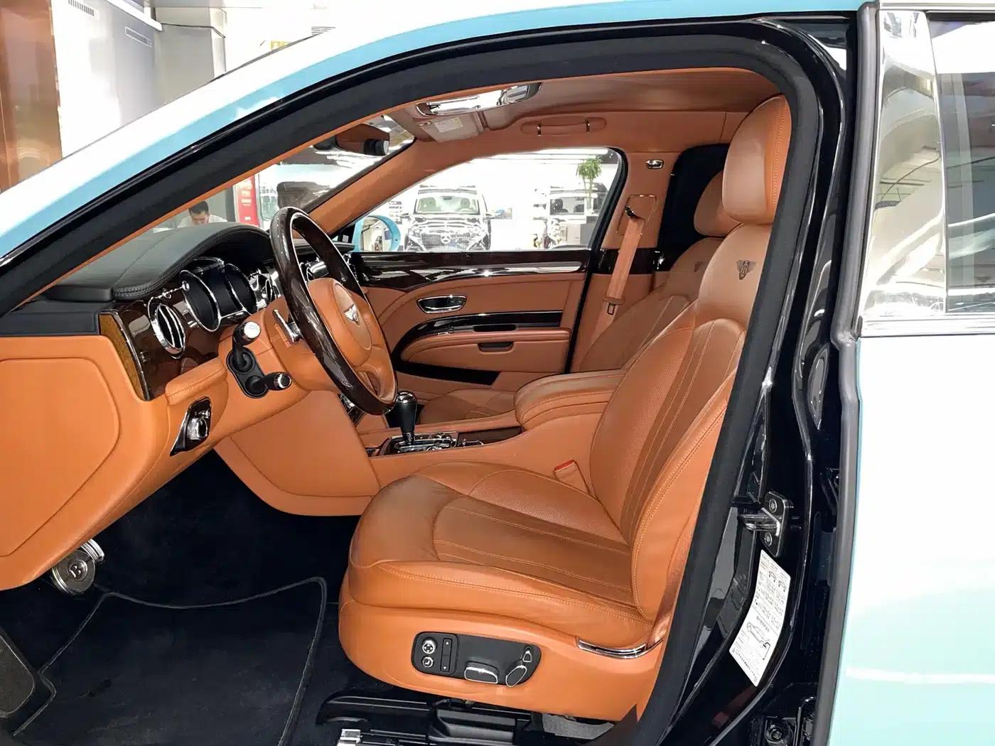 Mulsanne 2017 6.8T Long Wheelbase — миниатюра 12