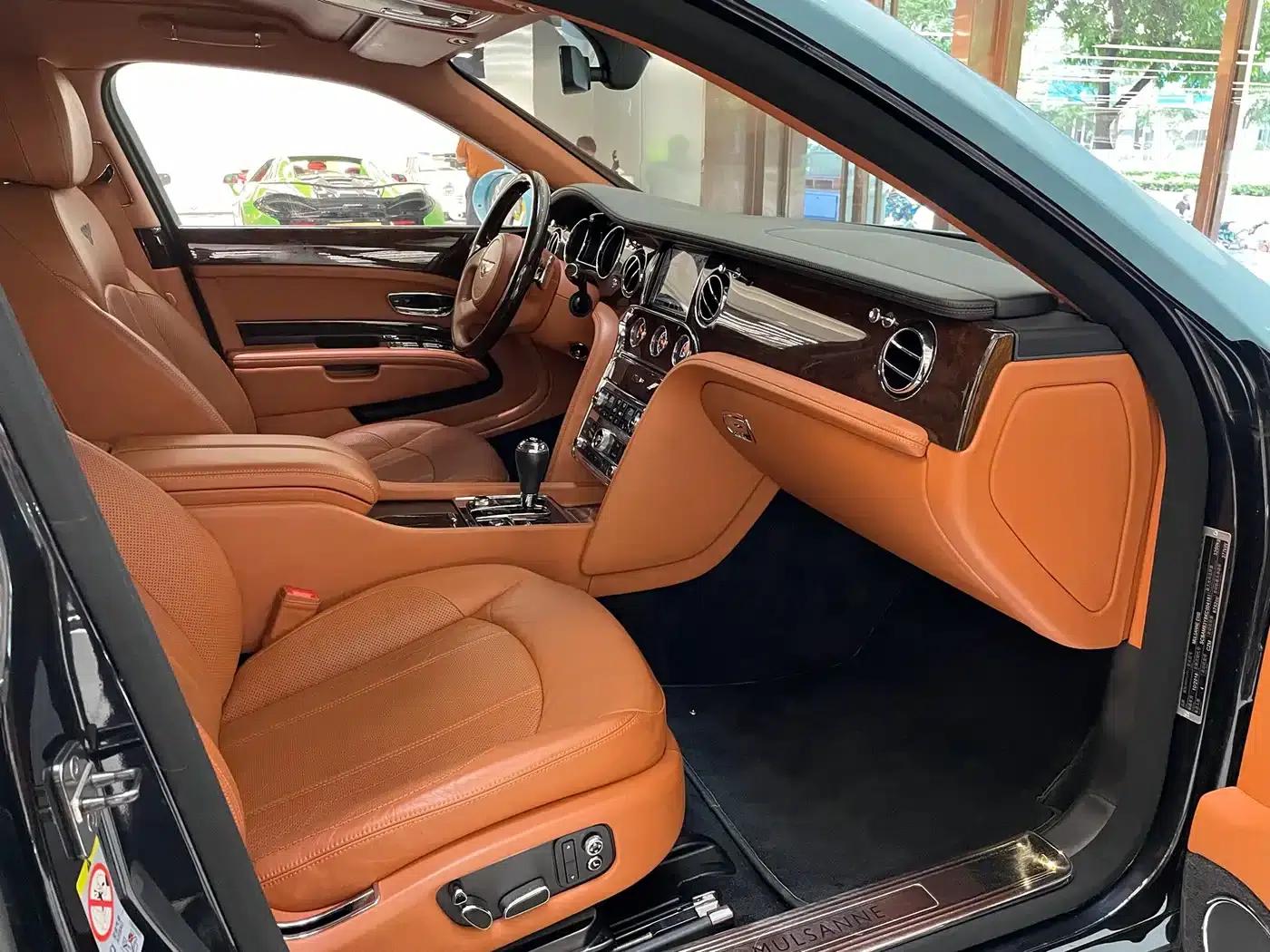 Mulsanne 2017 6.8T Long Wheelbase — миниатюра 13
