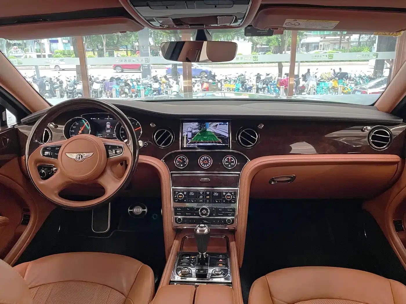 Mulsanne 2017 6.8T Long Wheelbase — миниатюра 18