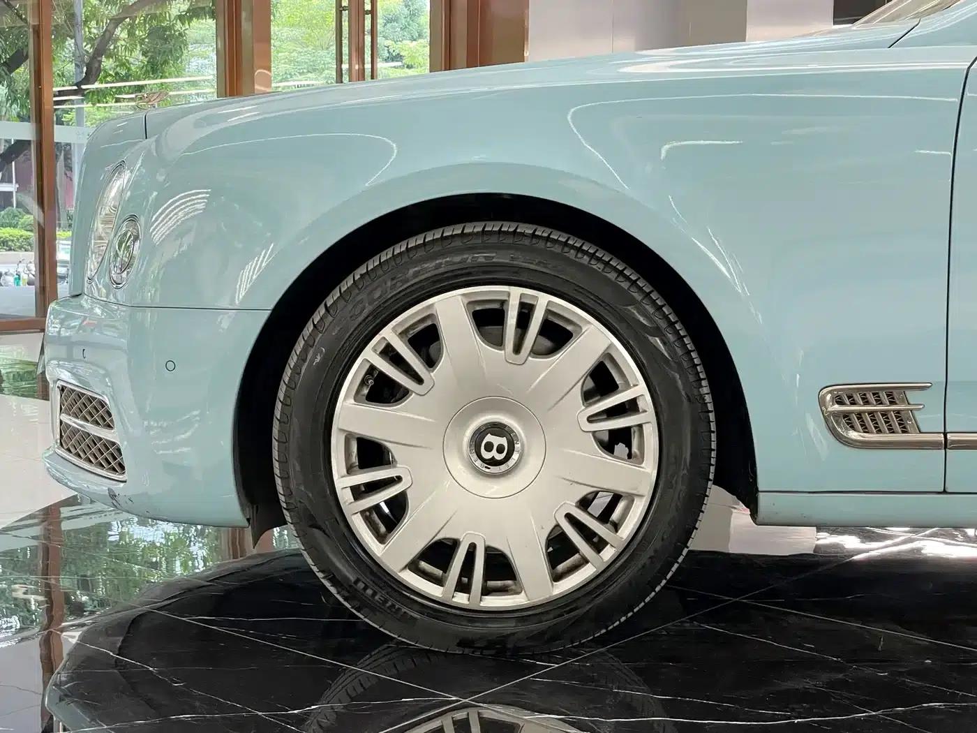 Mulsanne 2017 6.8T Long Wheelbase — миниатюра 9