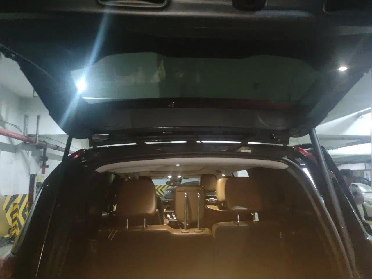 Chrysler Grand Voyager 2017 3.6L Premium Edition — миниатюра 19