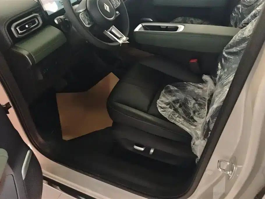 Baojun Yueye Plus 2026 Model 301km Flagship Edition — миниатюра 9