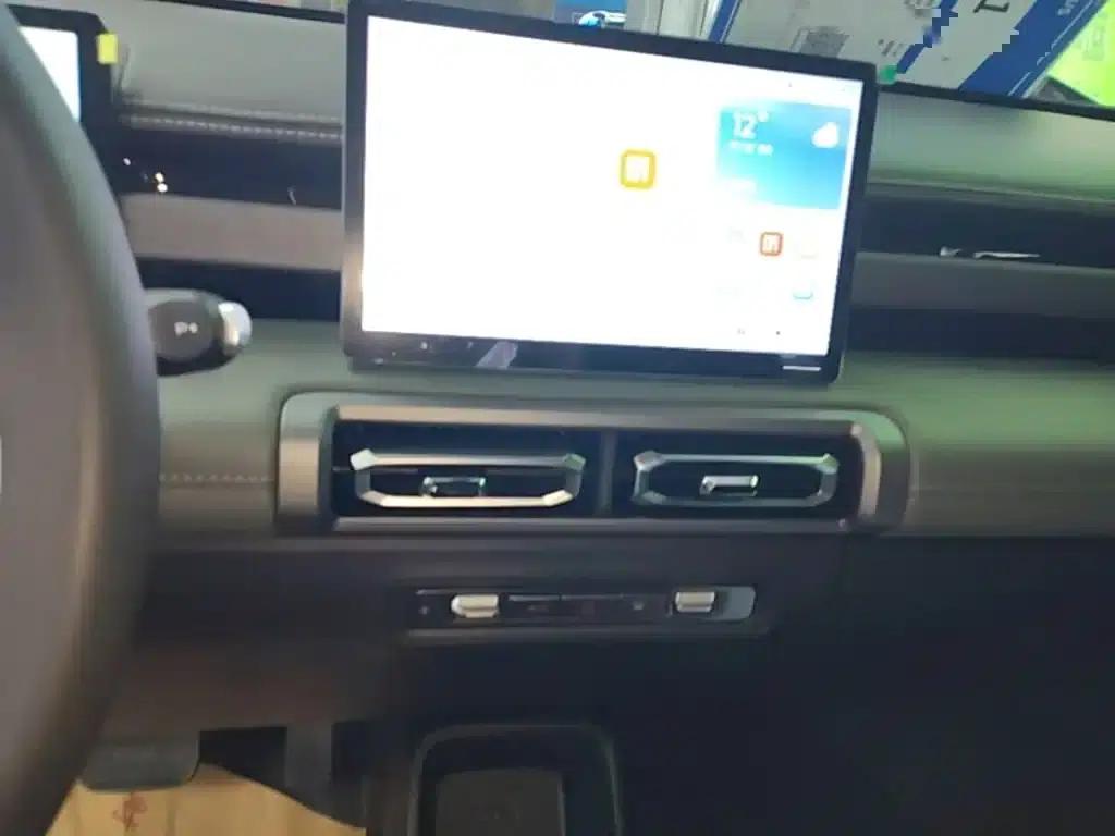 Baojun Yueye Plus 2025 Flagship Edition 5-seater — миниатюра 13