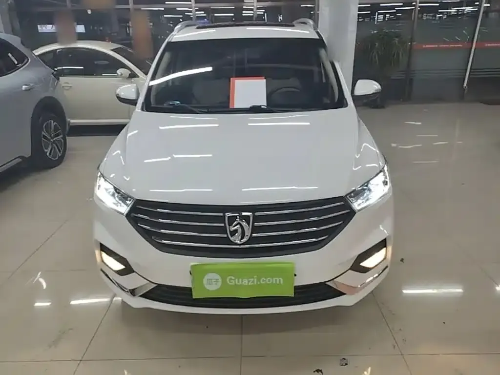 Baojun 360 2018 1.5L Automatic Deluxe Edition (National V Emission Standard) — миниатюра 3