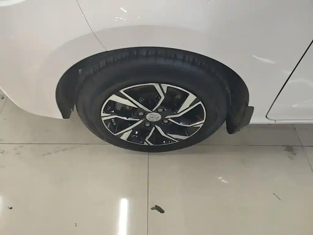 Baojun 360 2018 1.5L Automatic Deluxe Edition (National V Emission Standard) — миниатюра 25
