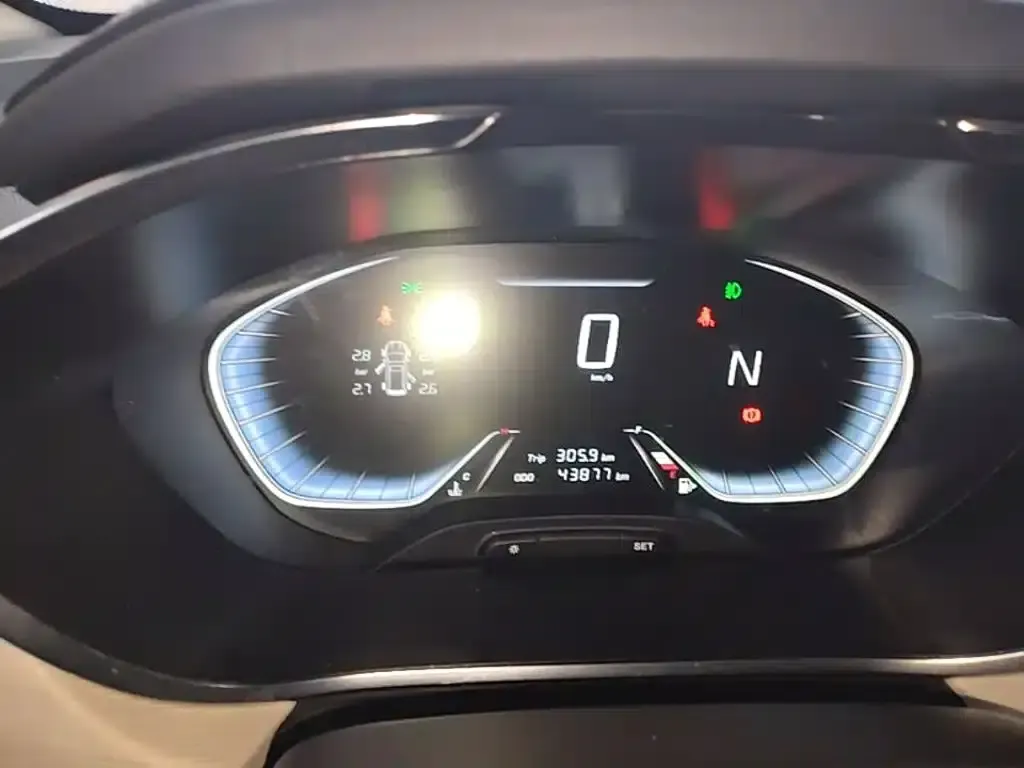 Baojun 360 2018 1.5L Automatic Deluxe Edition (National V Emission Standard) — миниатюра 8