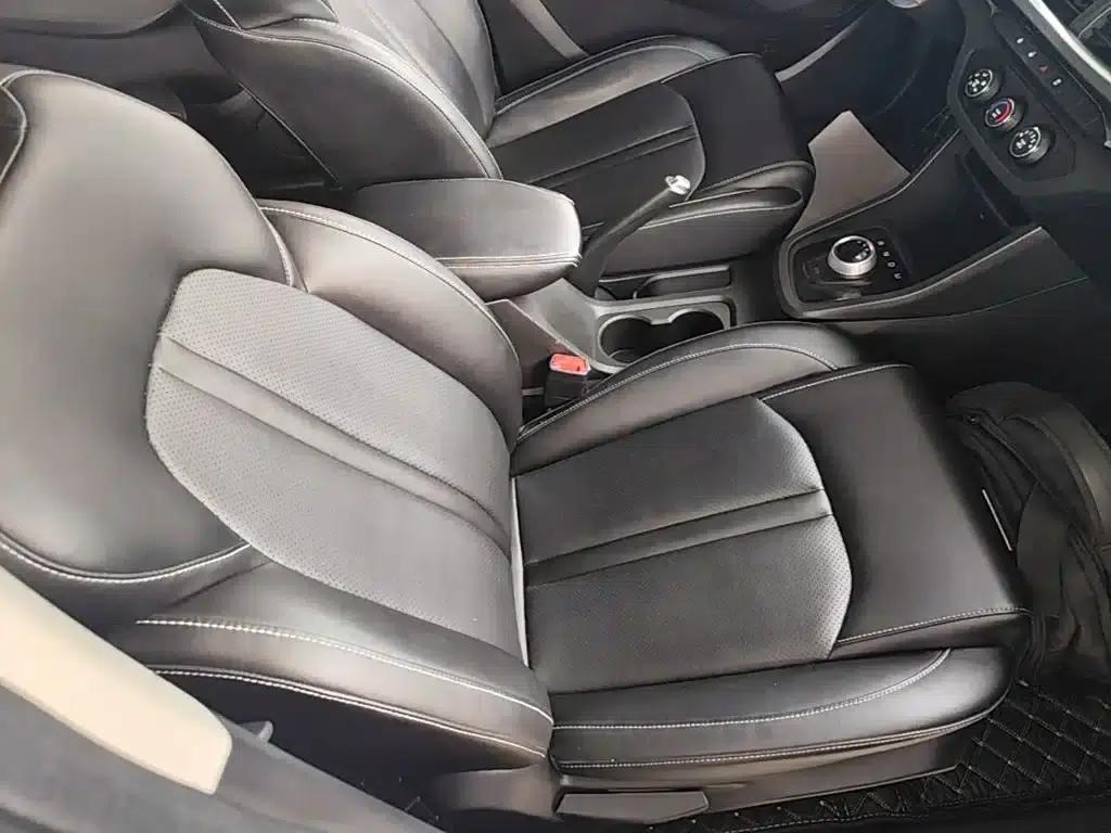 Baojun 360 2019 1.5L Automatic Elite (National VI Emission Standard) — миниатюра 25