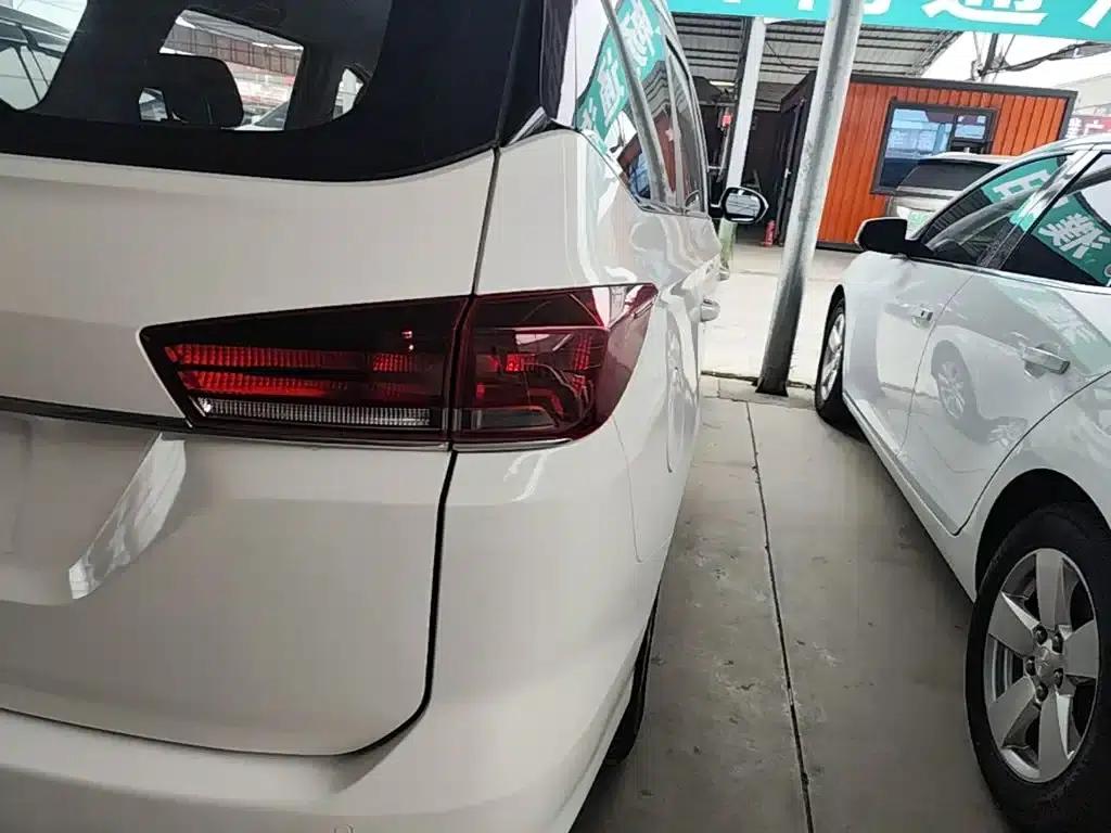 Baojun 360 2019 1.5L Automatic Elite (National VI Emission Standard) — миниатюра 8