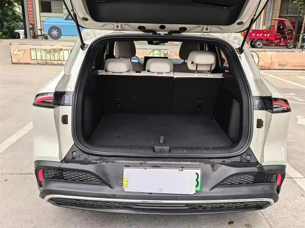 Baojun Yunhai 2024 600km Pure Electric Version — миниатюра 12
